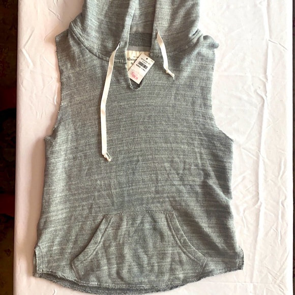Abercrombie & Fitch Tops - Abercrombie & Fitch sleeveless hoodie NWT Sz XS